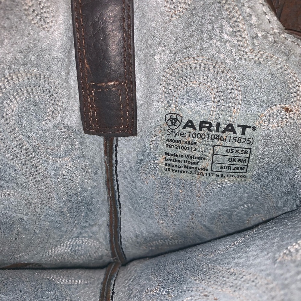 Ariat Cowgirl boots